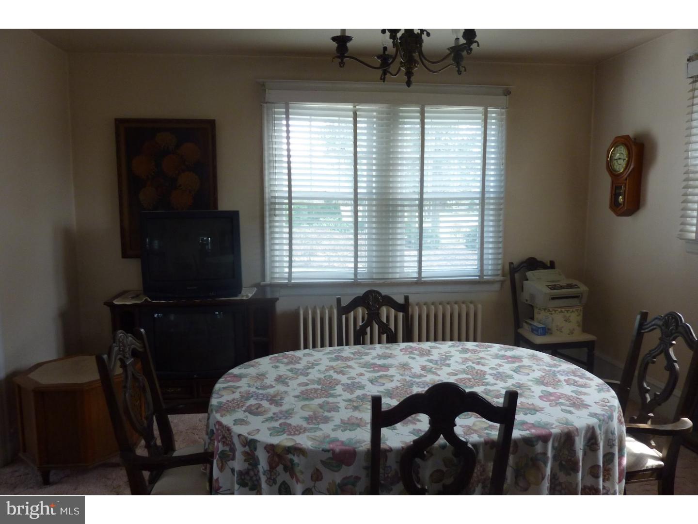 671 Garton Road Bridgeton, NJ 08302 - Photo 8 of 24 Dining Room