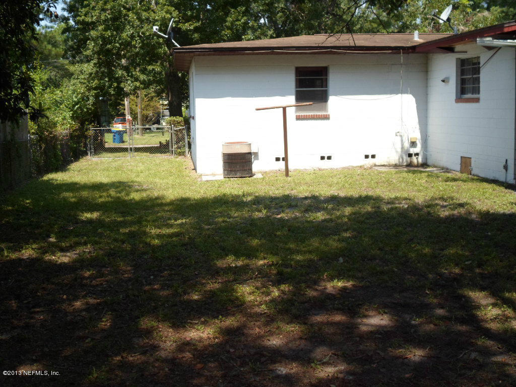 10423 Piedmont Road Jacksonville, FL 32218 - Photo 28 of 31 Back side view
