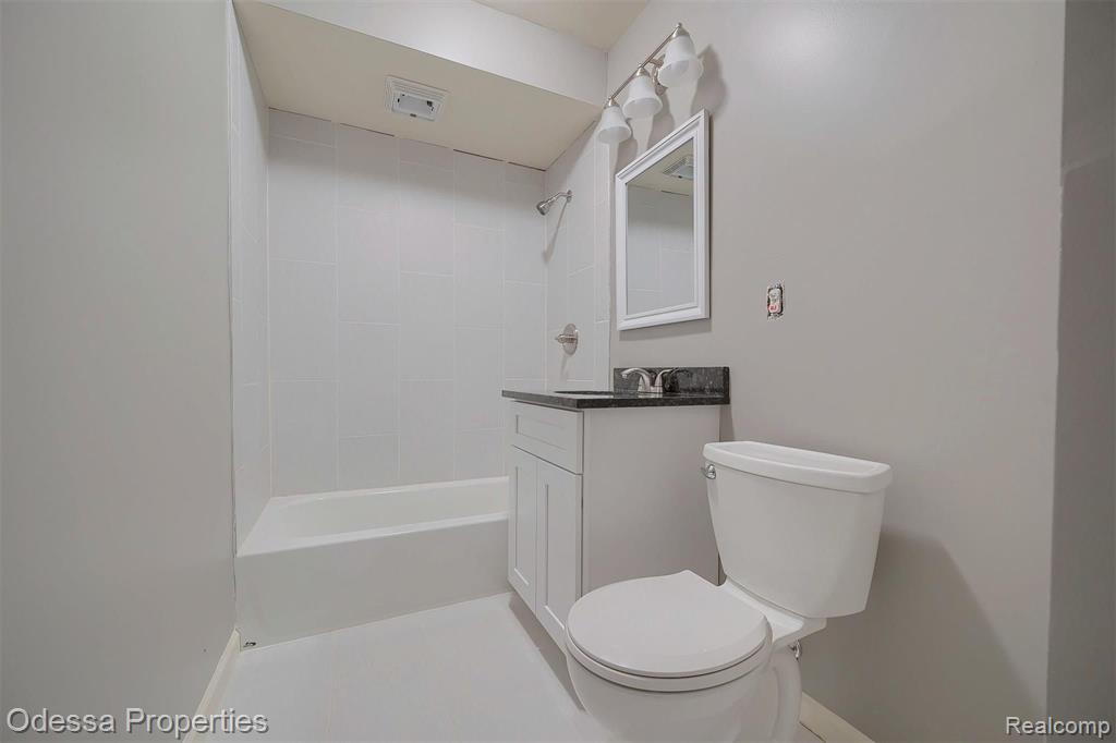 6294 Swartout Road Algonac, MI 48001 - Photo 18 of 48