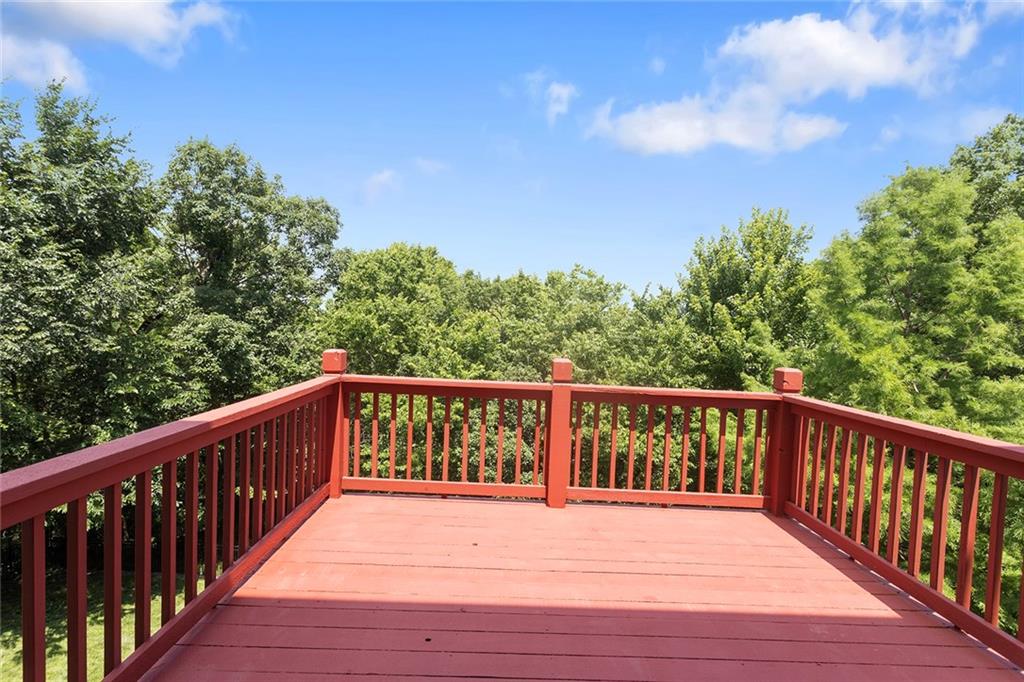 212 Northeast Hidden Ridge Lane Lee's Summit, MO 64064 - Photo 13 of 57