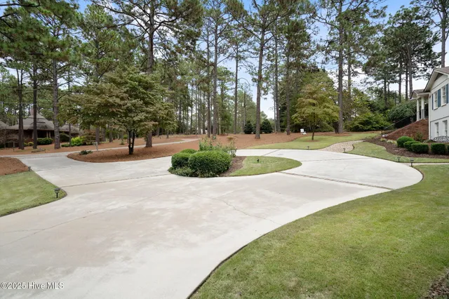 $1,300,000 | 675 Lake Dornoch Drive, Pinehurst, NC 28374
