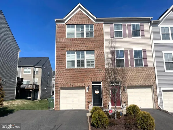 $2,795 | 201 Woodstream Circle, Stafford, VA 22556