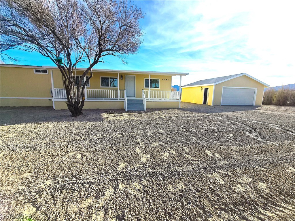 4081 Retread Road Pahrump, NV 89048 - Photo 3 of 25