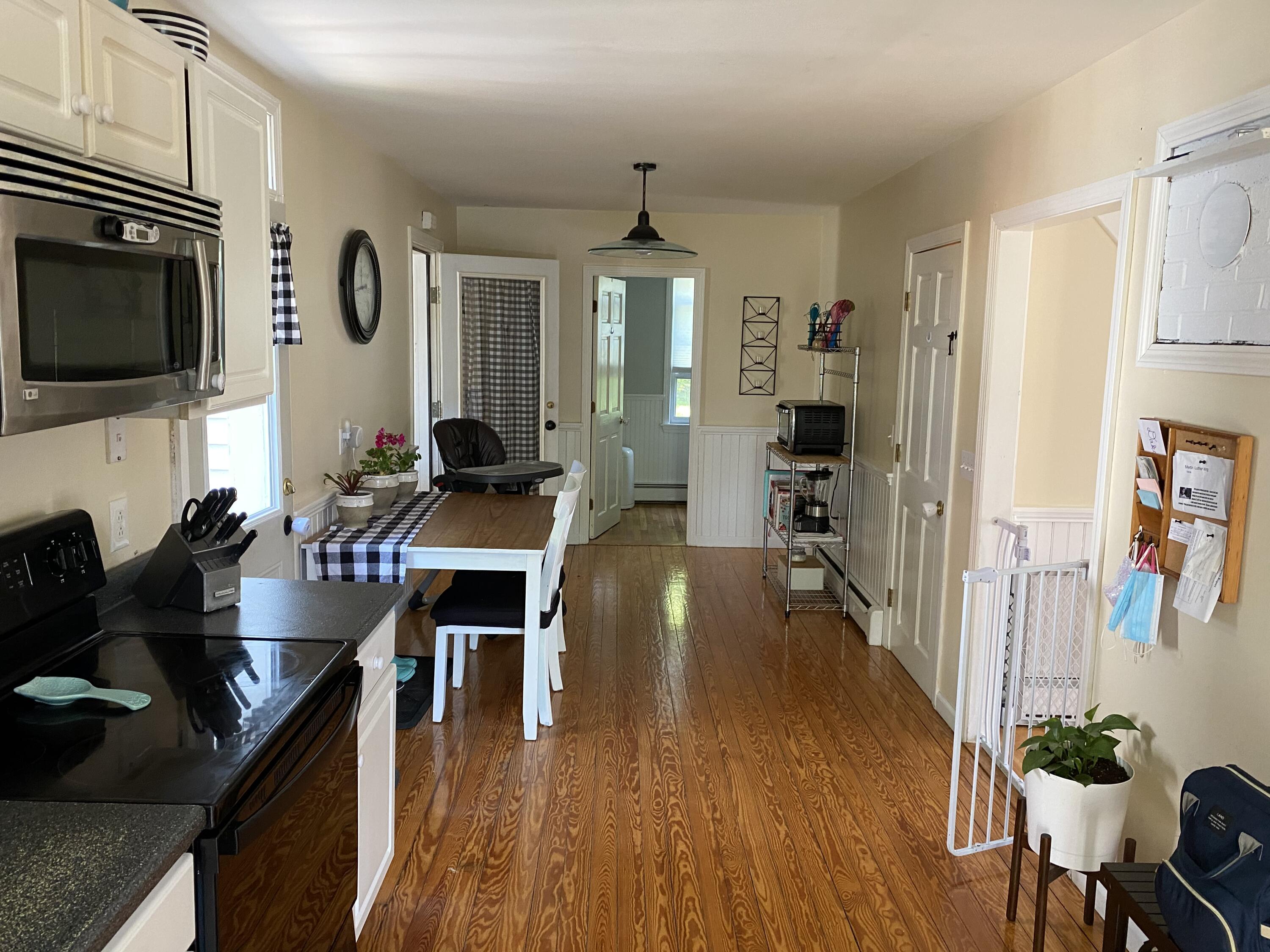 812 Main Road Islesboro, ME 04848 - Photo 14 of 44 Kitchen:DiningIMG_2442