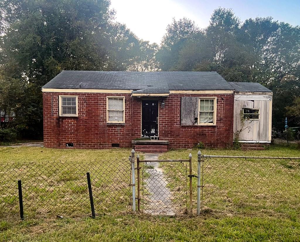 917 Brooks Road Columbus, GA 31903 - Photo 1 of 19 Main View