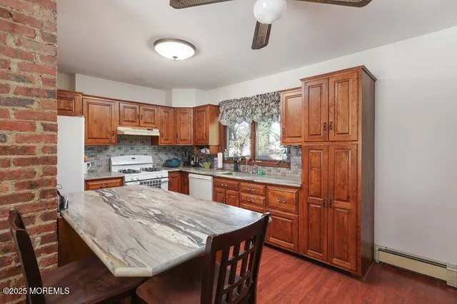 $765,000 | 49 Appleton Avenue, Leonardo, NJ 07737