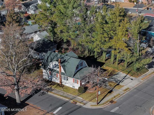 $765,000 | 49 Appleton Avenue, Leonardo, NJ 07737