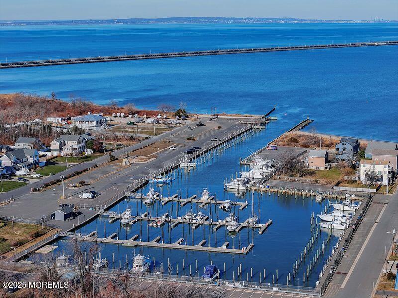 47-49 Appleton Avenue Leonardo, NJ 07737 - Photo 40 of 44 a view of a livingroom with furniture
