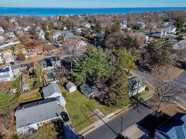 $765,000 | 49 Appleton Avenue, Leonardo, NJ 07737