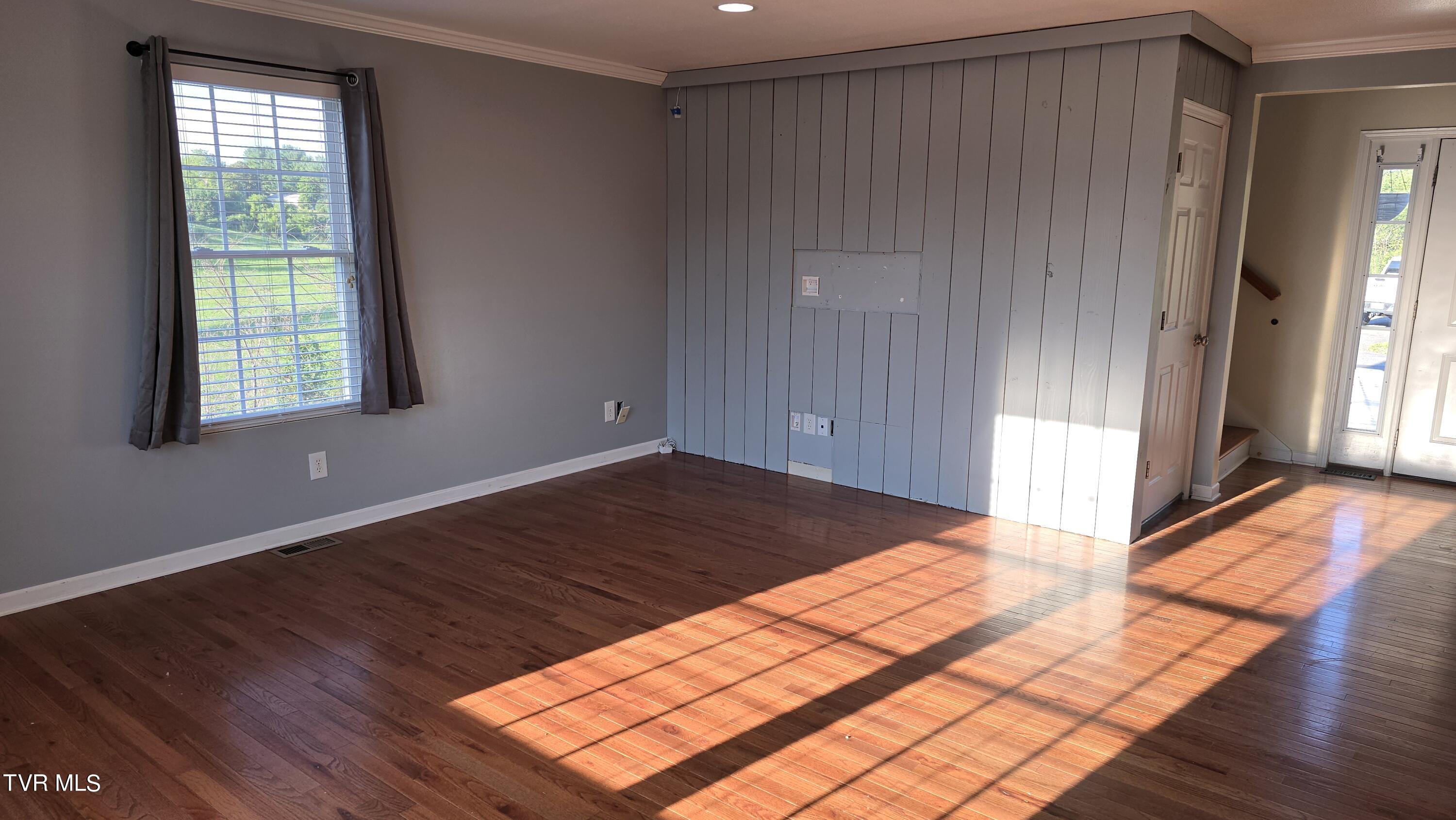 234 Montvale Road, Unit 8 Bristol, VA 24201 - Photo 13 of 50 20240814_185732