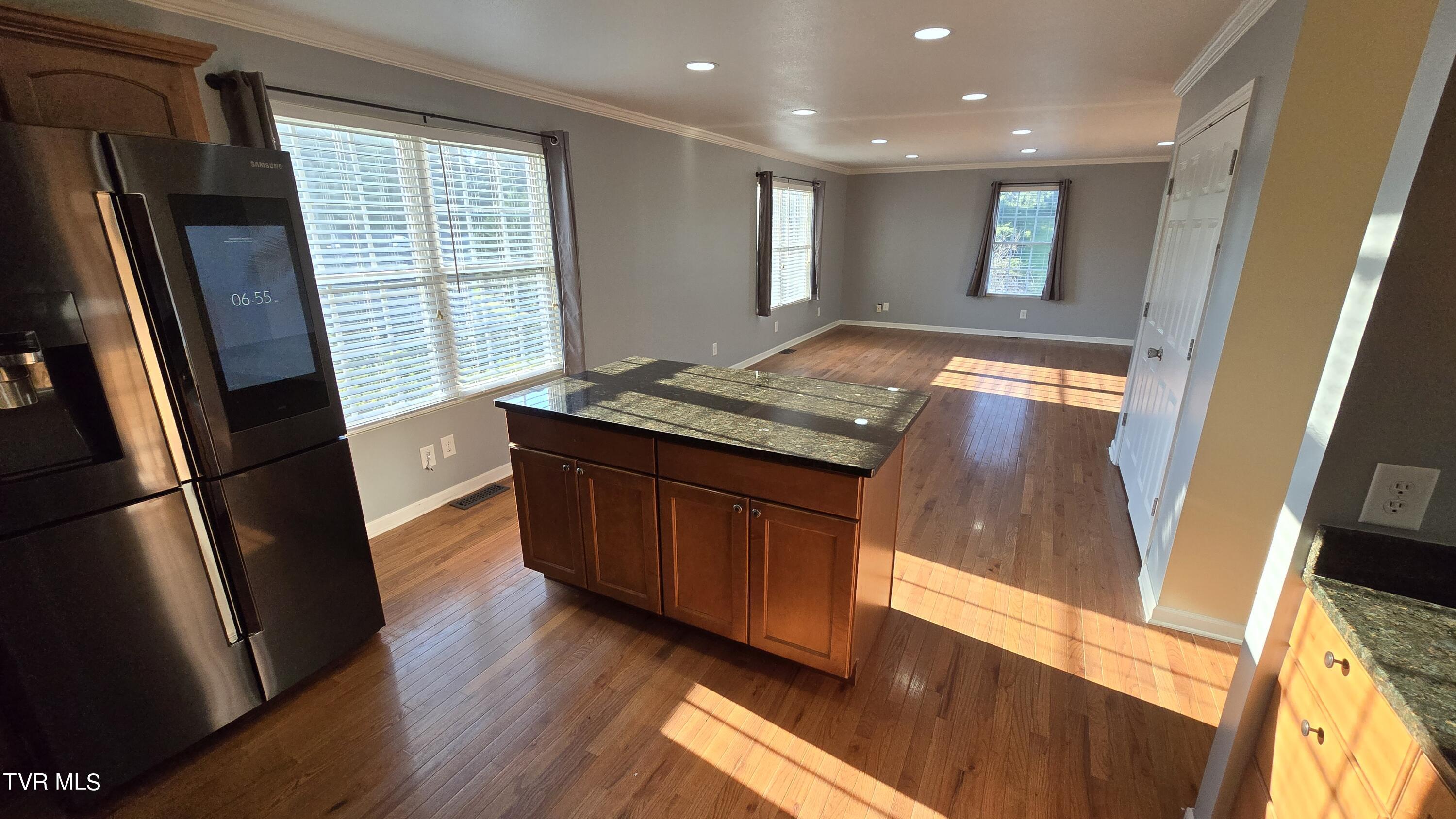 234 Montvale Road, Unit 8 Bristol, VA 24201 - Photo 17 of 50 20240814_185555