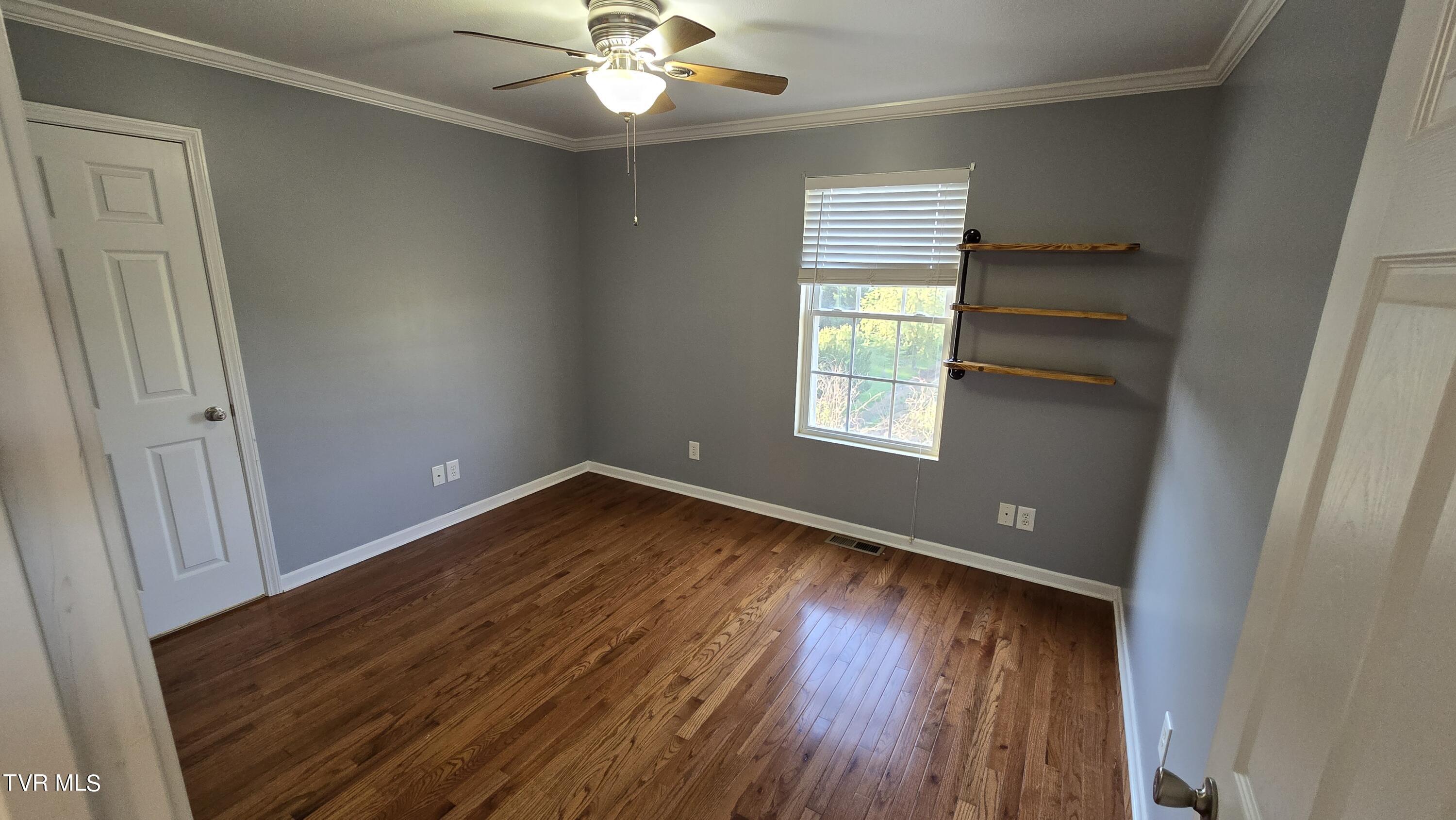 234 Montvale Road, Unit 8 Bristol, VA 24201 - Photo 27 of 50 20240814_190547