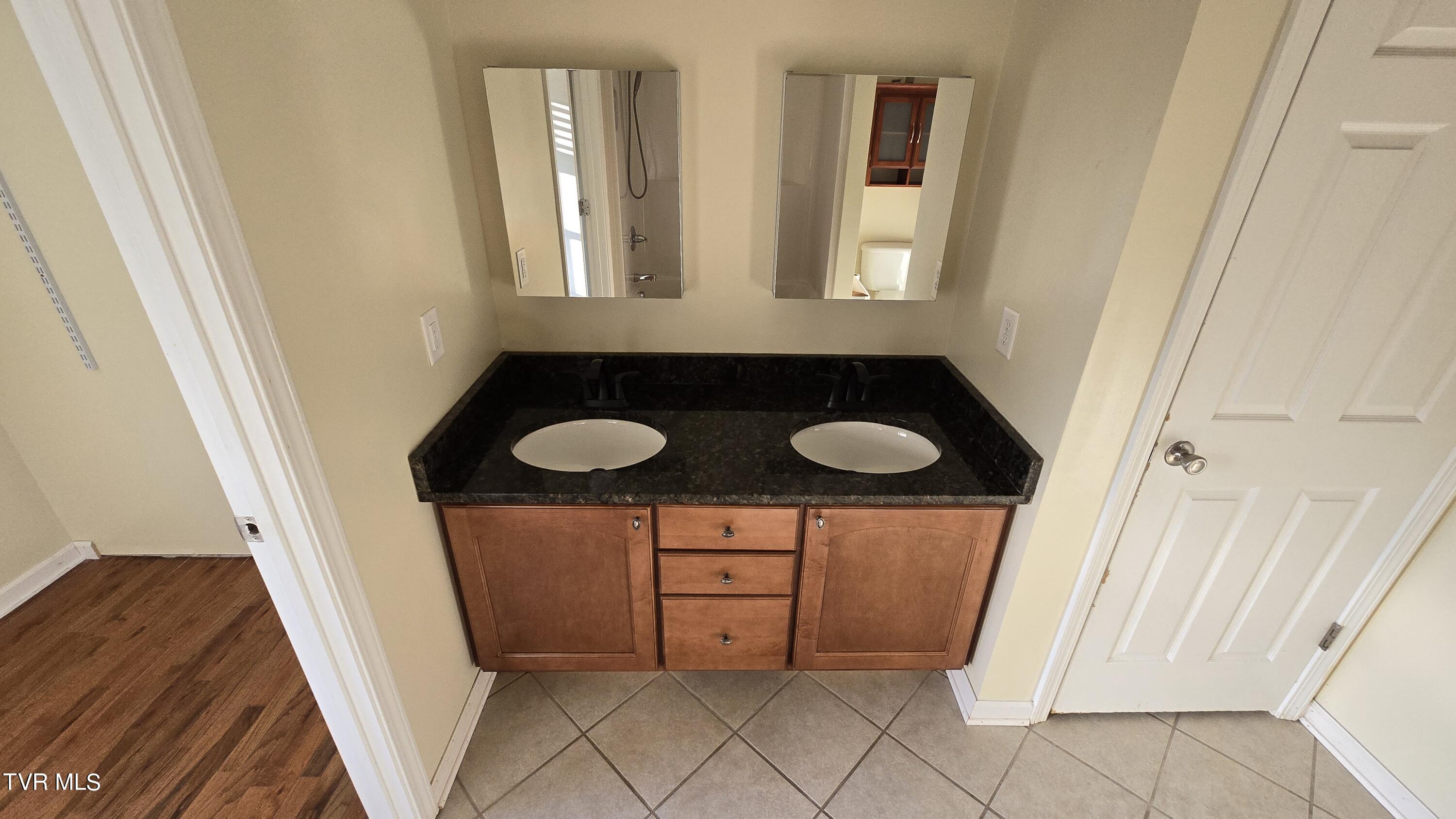 234 Montvale Road, Unit 8 Bristol, VA 24201 - Photo 39 of 50 20240814_190813