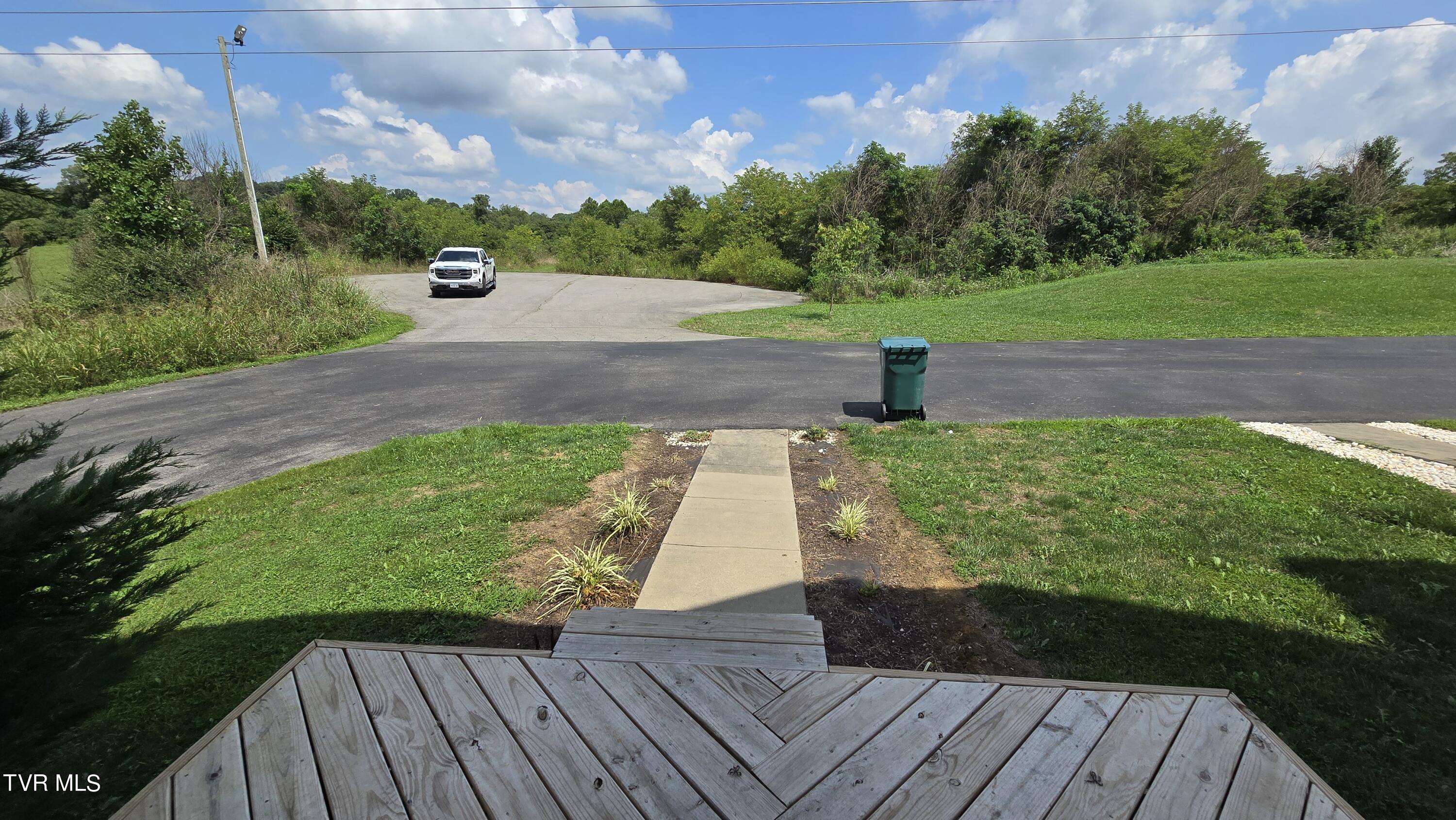 234 Montvale Road, Unit 8 Bristol, VA 24201 - Photo 7 of 50 20240809_145702 (1)