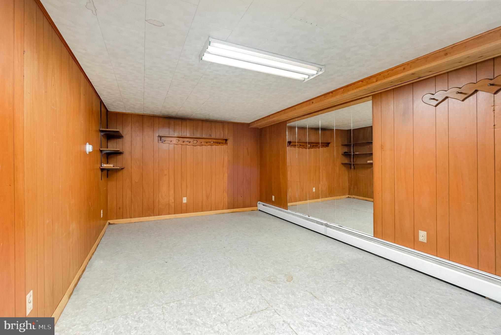 2120 Turkey Point Road Essex, MD 21221 - Photo 31 of 42 Extra space for whatever you like!