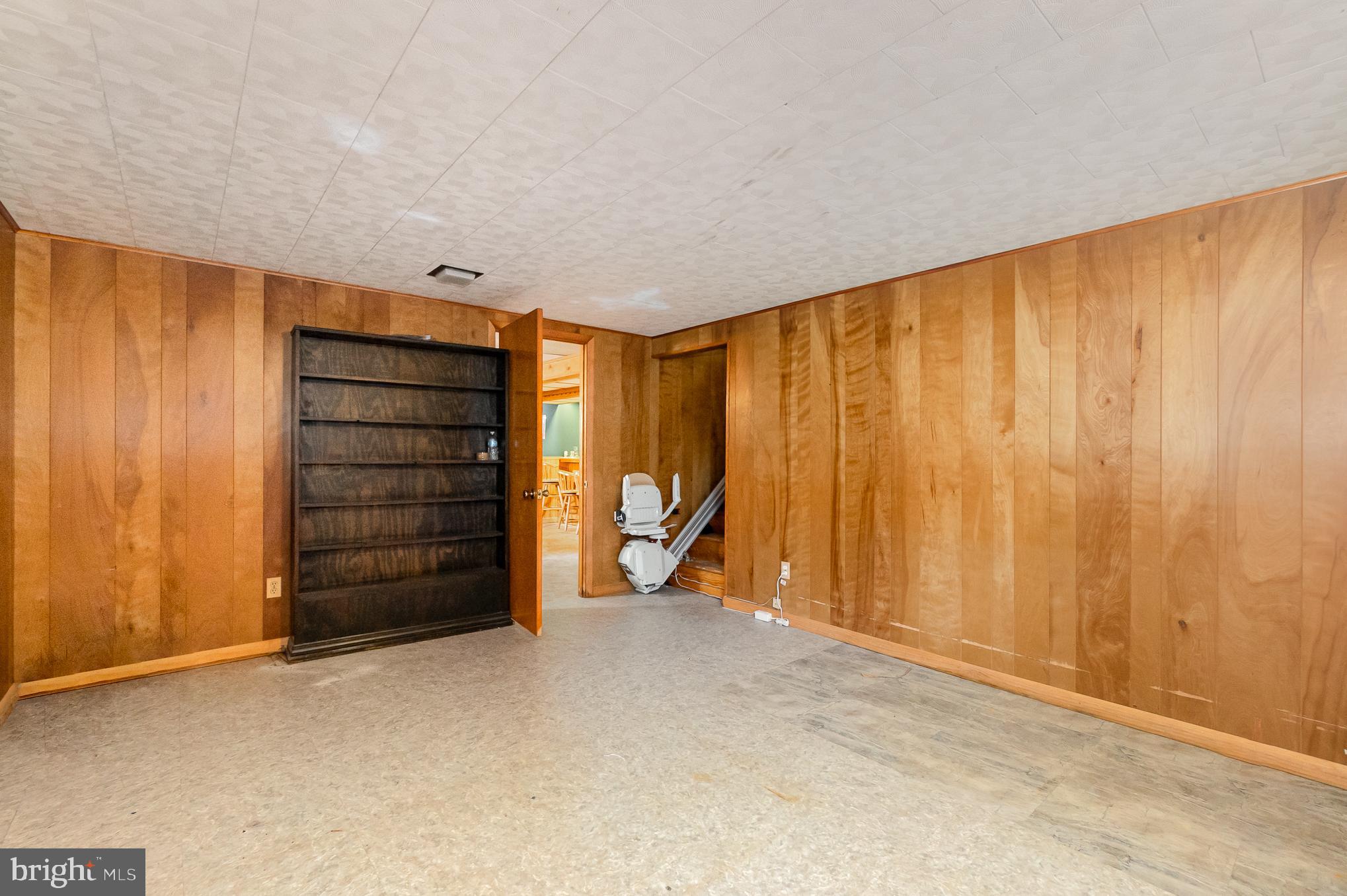 2120 Turkey Point Road Essex, MD 21221 - Photo 32 of 42 Use your imagination!