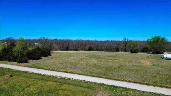$17,500 | 9-13 Badger Drive, Mound City, KS 66056
