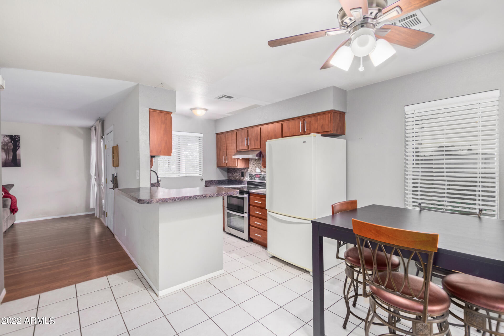 93 North Cooper Road, Unit 37 Chandler, AZ 85225 - Photo 20 of 32 9 - Cooper