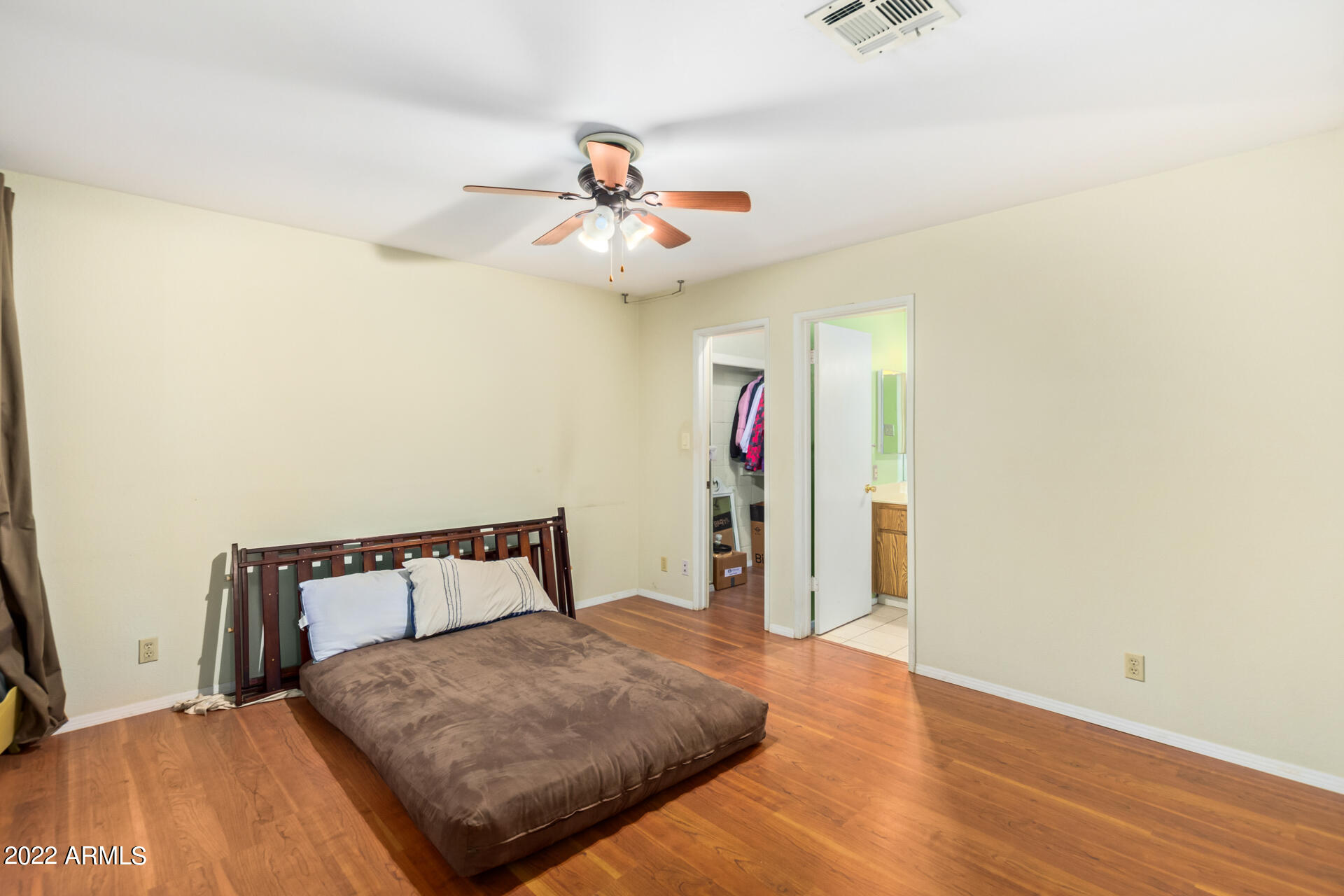 93 North Cooper Road, Unit 37 Chandler, AZ 85225 - Photo 10 of 32 15 - Cooper
