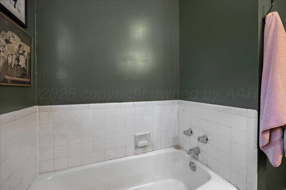 4814 South Austin Street Amarillo, TX 79110 - Photo 15 of 19 15-Bath 2