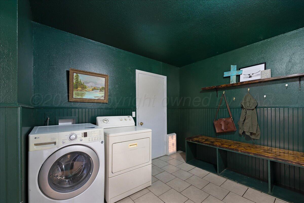 4814 South Austin Street Amarillo, TX 79110 - Photo 16 of 19 16-Utility Room