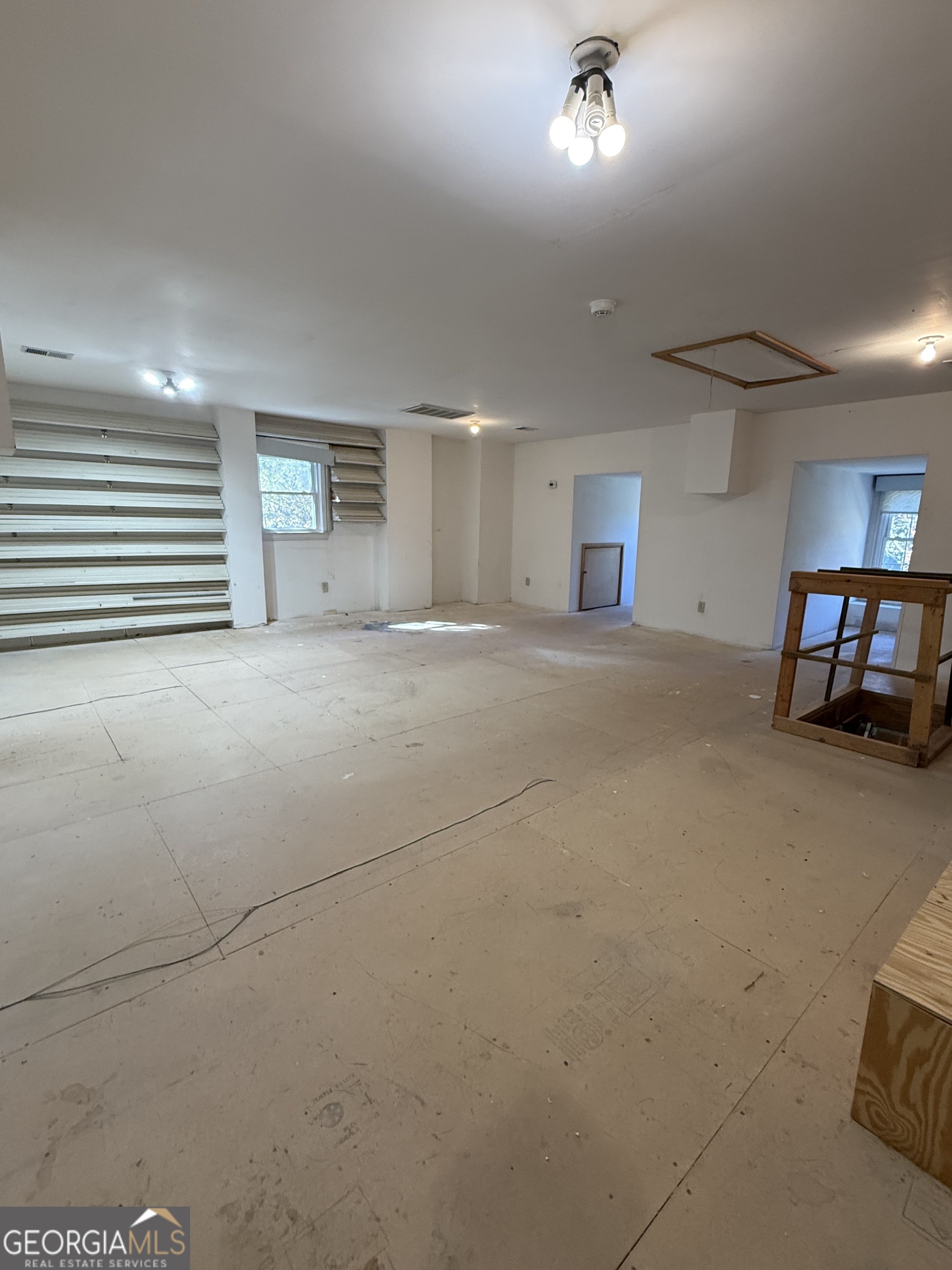 116 Paces Run Atlanta, GA 30339 - Photo 23 of 24 a view of an empty room with a window