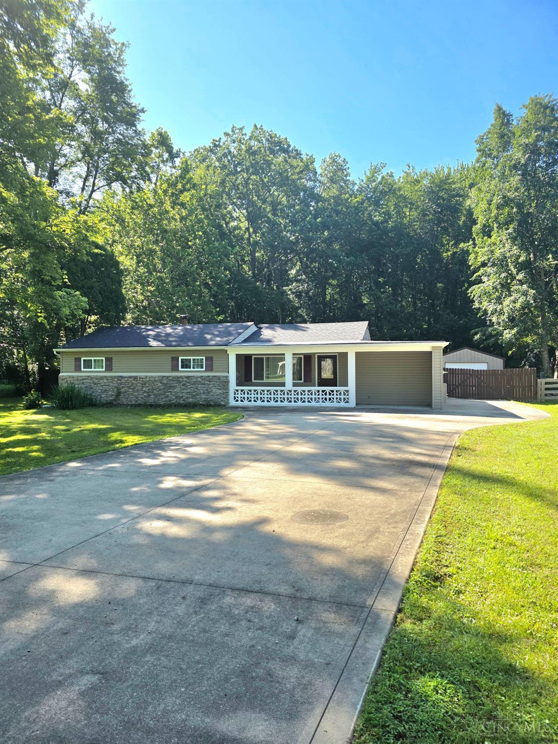 1894 Parker Road Goshen, OH 45122 - Photo 3 of 19