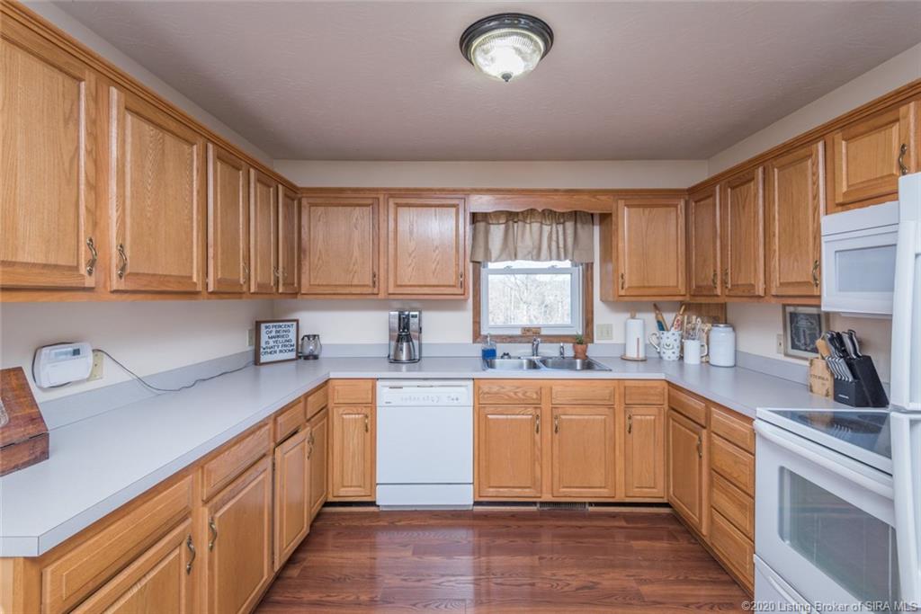 1285 Wissman Road Georgetown, IN 47122 - Photo 7 of 39