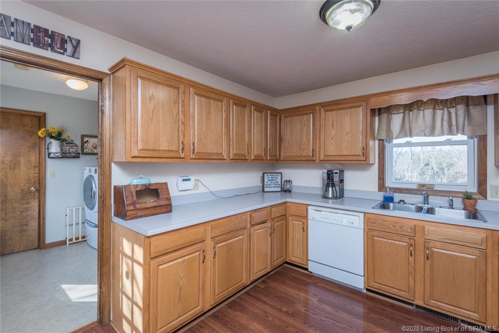 1285 Wissman Road Georgetown, IN 47122 - Photo 9 of 39