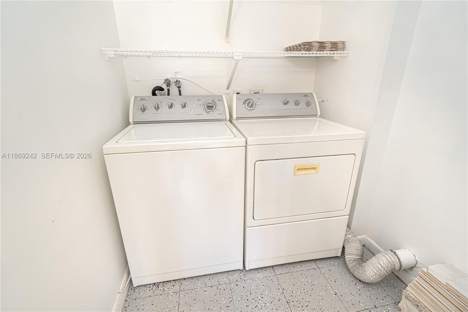 402 Capri H, Unit 402 Delray Beach, FL 33484 - Photo 23 of 32