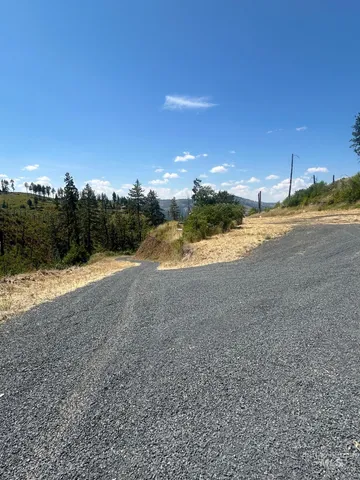$130,000 | 379 Glenwood Road, Kamiah, ID 83536