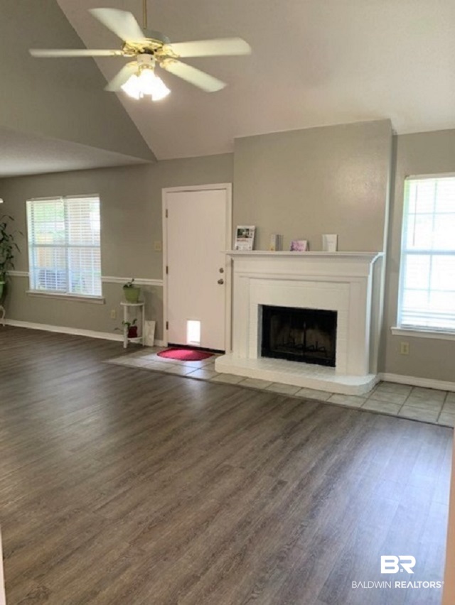 129 Cherryhill Drive Daphne, AL 36526 - Photo 3 of 23 Living Room