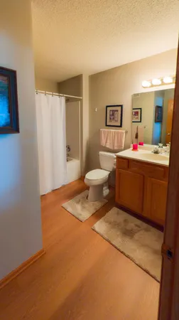 $259,900 | 1906 Oak Tree Lane, Unit B, Rose Creek, MN 55970