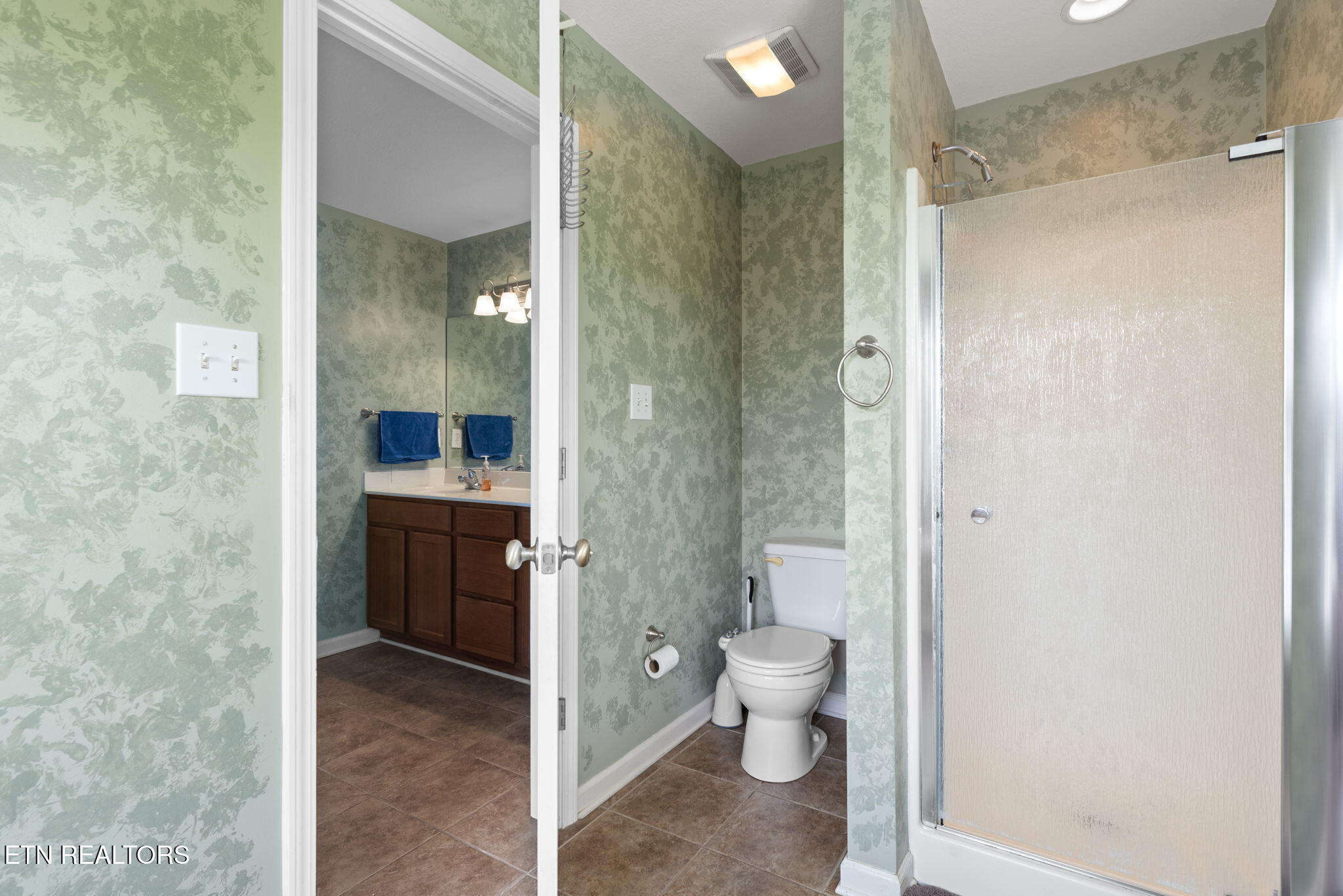 1820 Falling Waters Road Knoxville, TN 37922 - Photo 24 of 48 30-web-or-mls-FllngWtrs1820 (96)