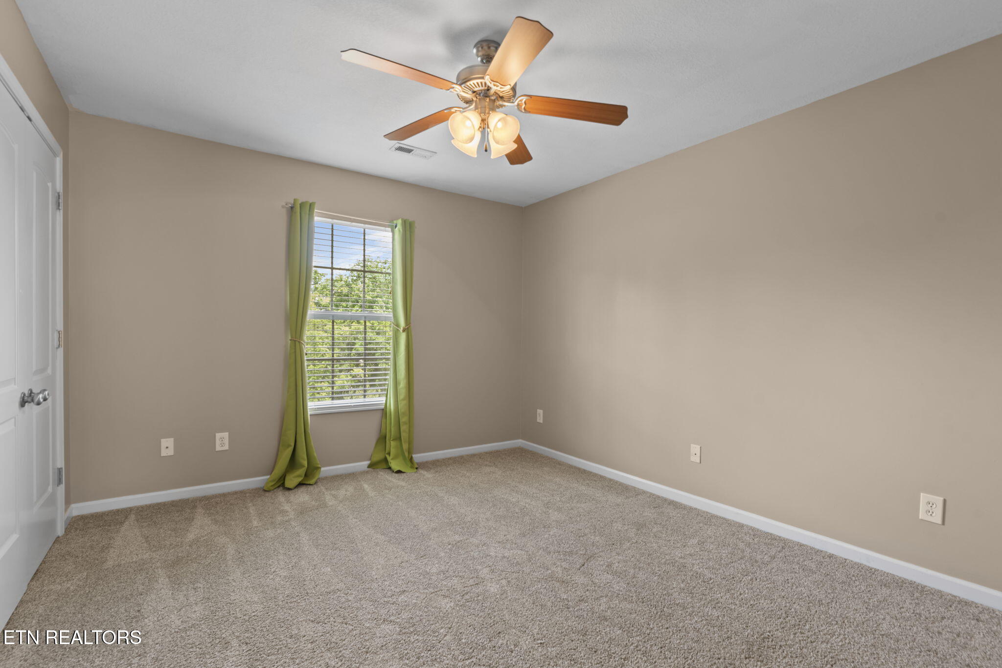 1820 Falling Waters Road Knoxville, TN 37922 - Photo 25 of 48 31-web-or-mls-FllngWtrs1820 (102)