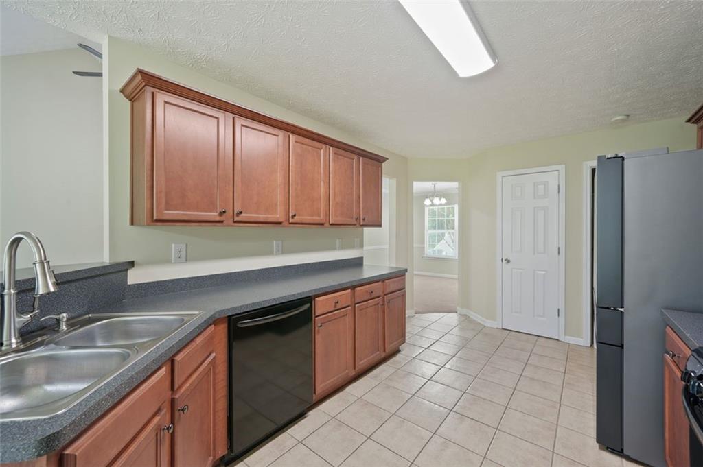 6345 Aarons Way Flowery Branch, GA 30542 - Photo 16 of 34