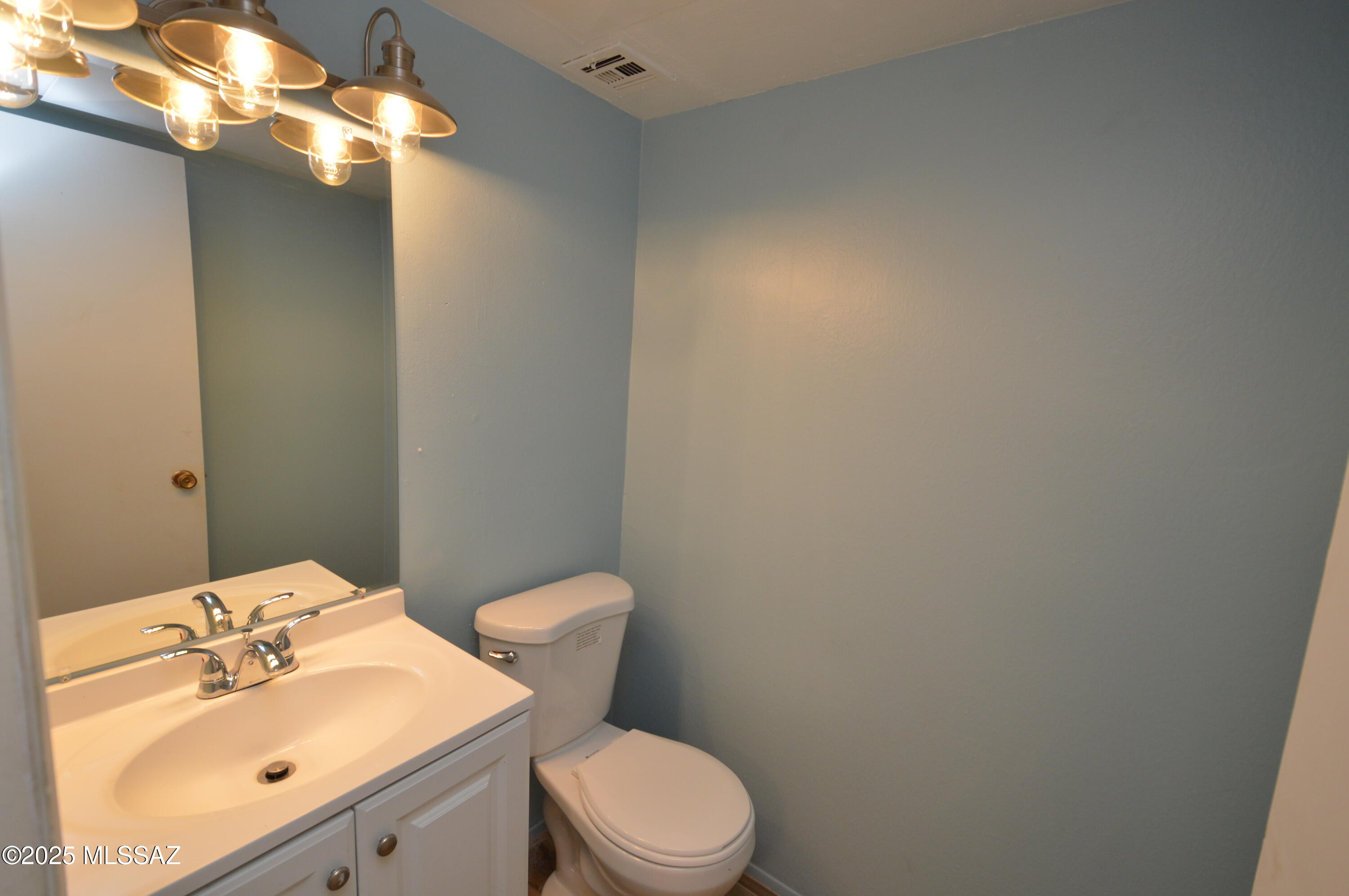 1620 North Wilmot Road, Unit B307 Tucson, AZ 85712 - Photo 5 of 9