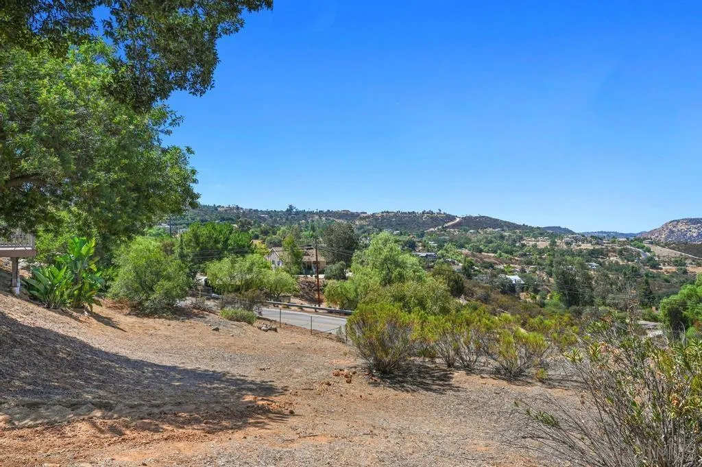 1556 Ramblewood Road Alpine, CA 91901 - Photo 46 of 75 Gallery Image 46