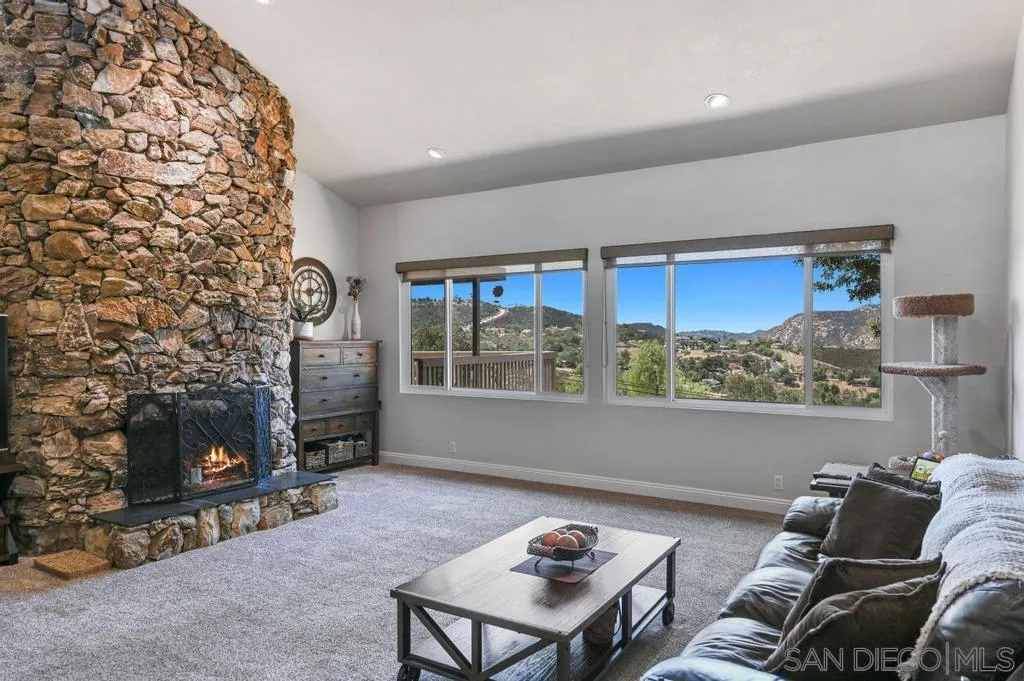 1556 Ramblewood Road Alpine, CA 91901 - Photo 10 of 75 Gallery Image 10