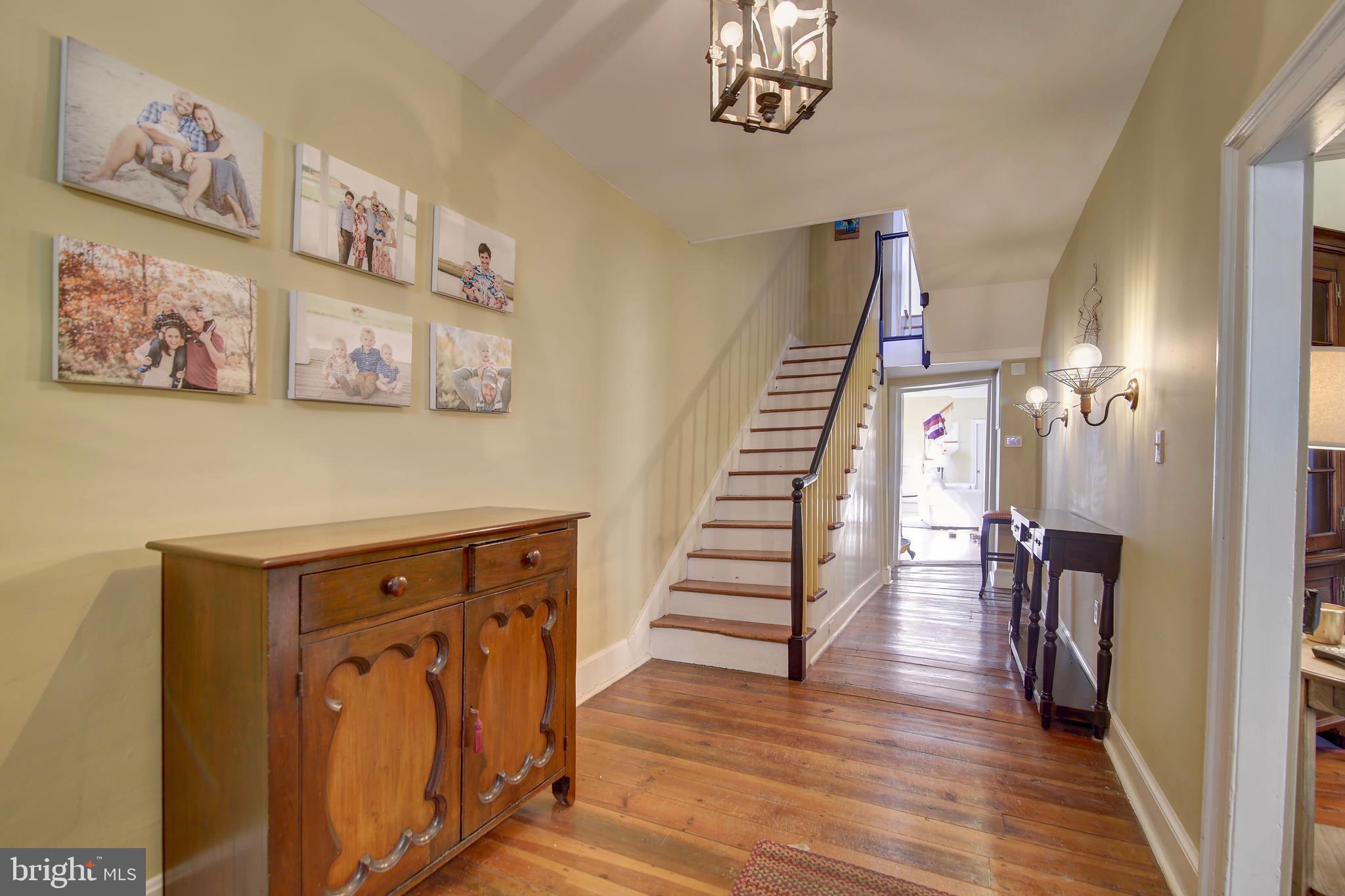 1507 Old Rider Road Harpers Ferry, WV 25425 - Photo 5 of 38