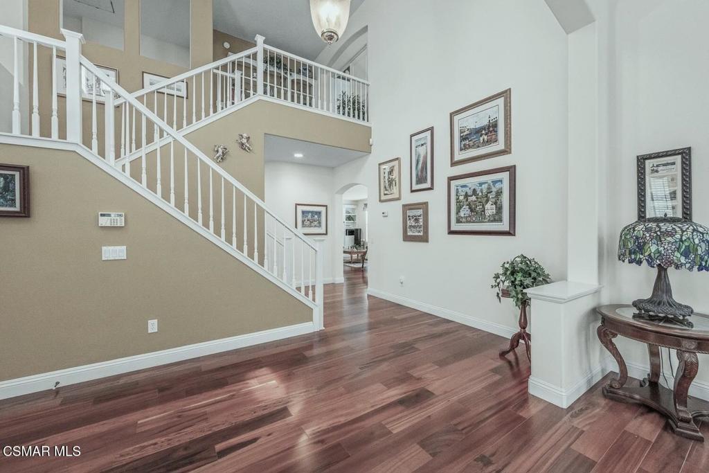 239 Chantilly Circle Simi Valley, CA 93065 - Photo 4 of 31