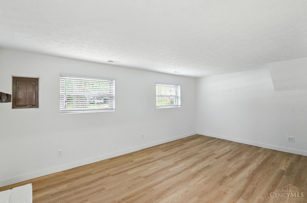 4787 Timberknoll Road Cincinnati, OH 45244 - Photo 33 of 43 Gallery Image 33