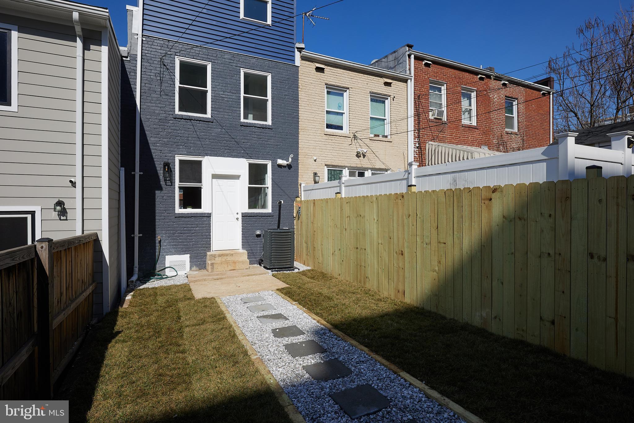 1637 L Street Northeast Washington, DC 20002 - Photo 31 of 36 Gallery Image 31