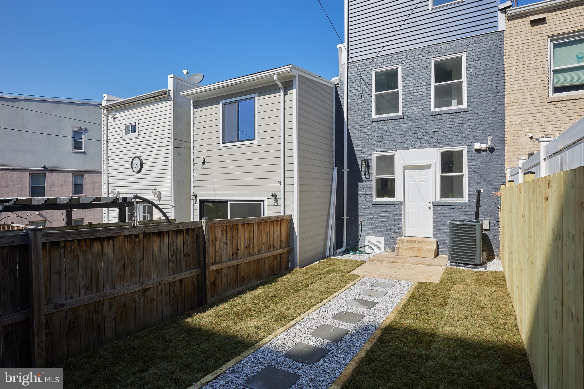 1637 L Street Northeast Washington, DC 20002 - Photo 32 of 36 Gallery Image 32