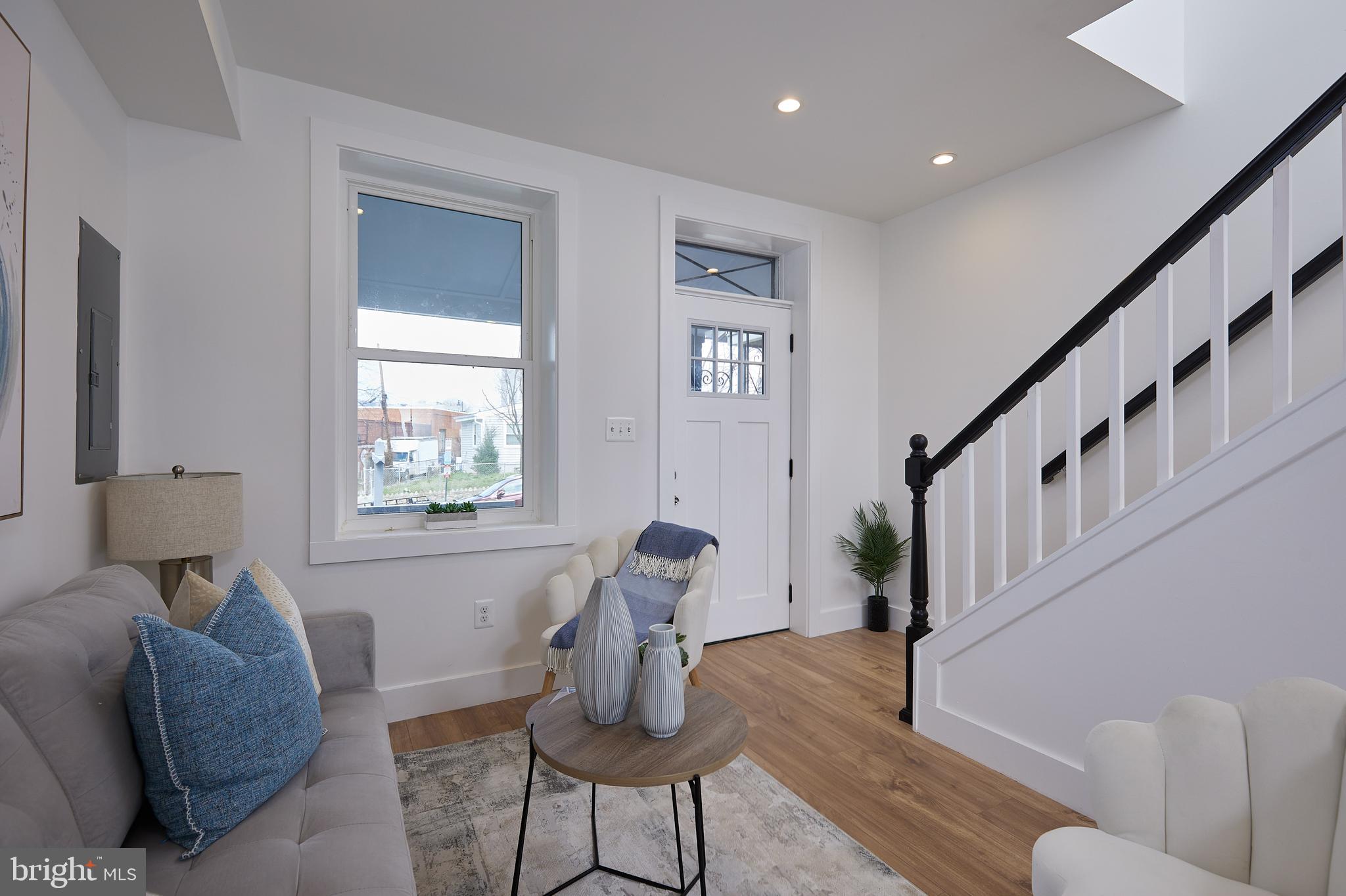 1637 L Street Northeast Washington, DC 20002 - Photo 6 of 36 Gallery Image 6