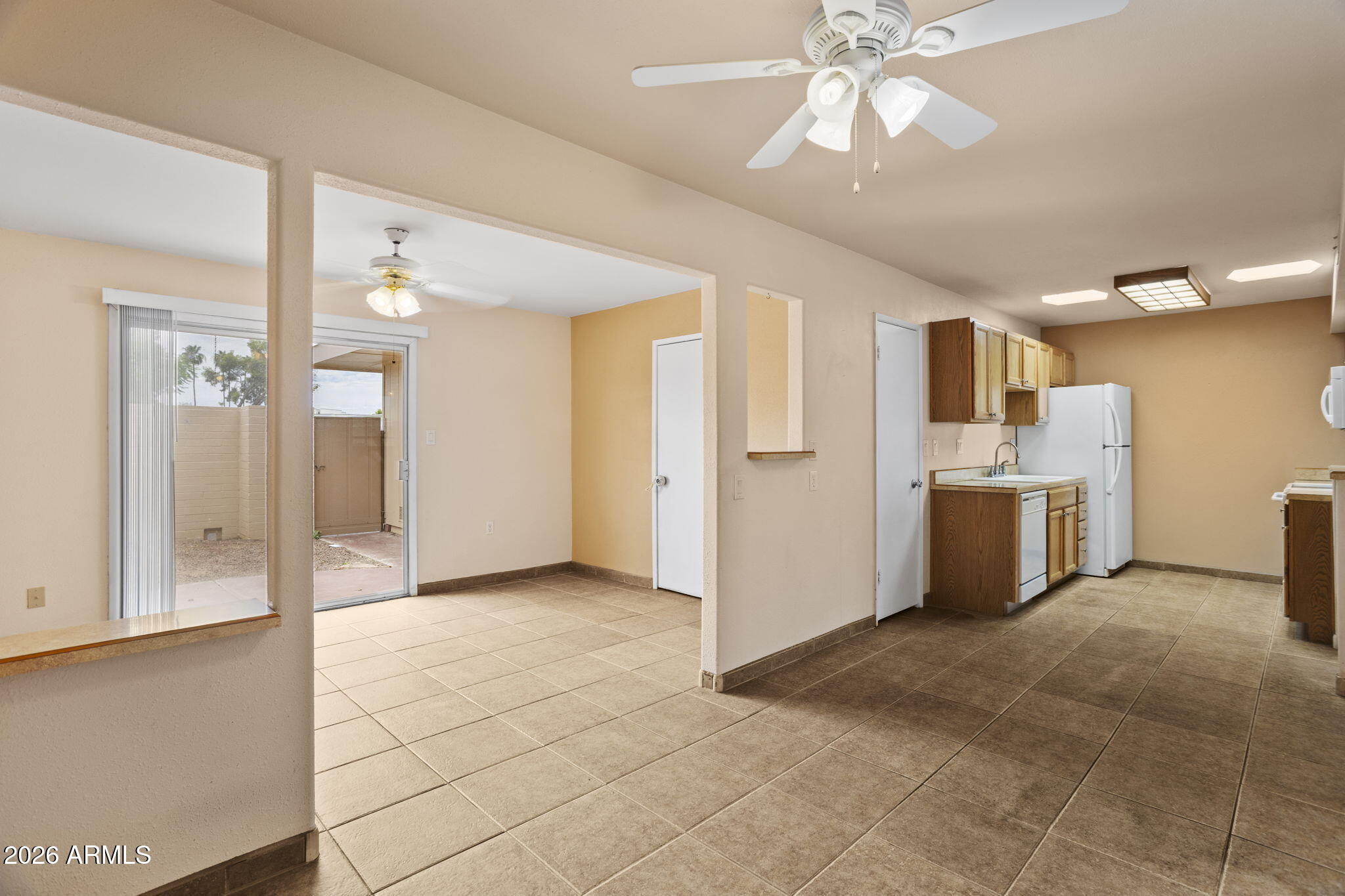 10060 West Royal Oak Road, Unit F Sun City, AZ 85351 - Photo 12 of 22 10060 W Royal Oak Rd F Sun City - 254
