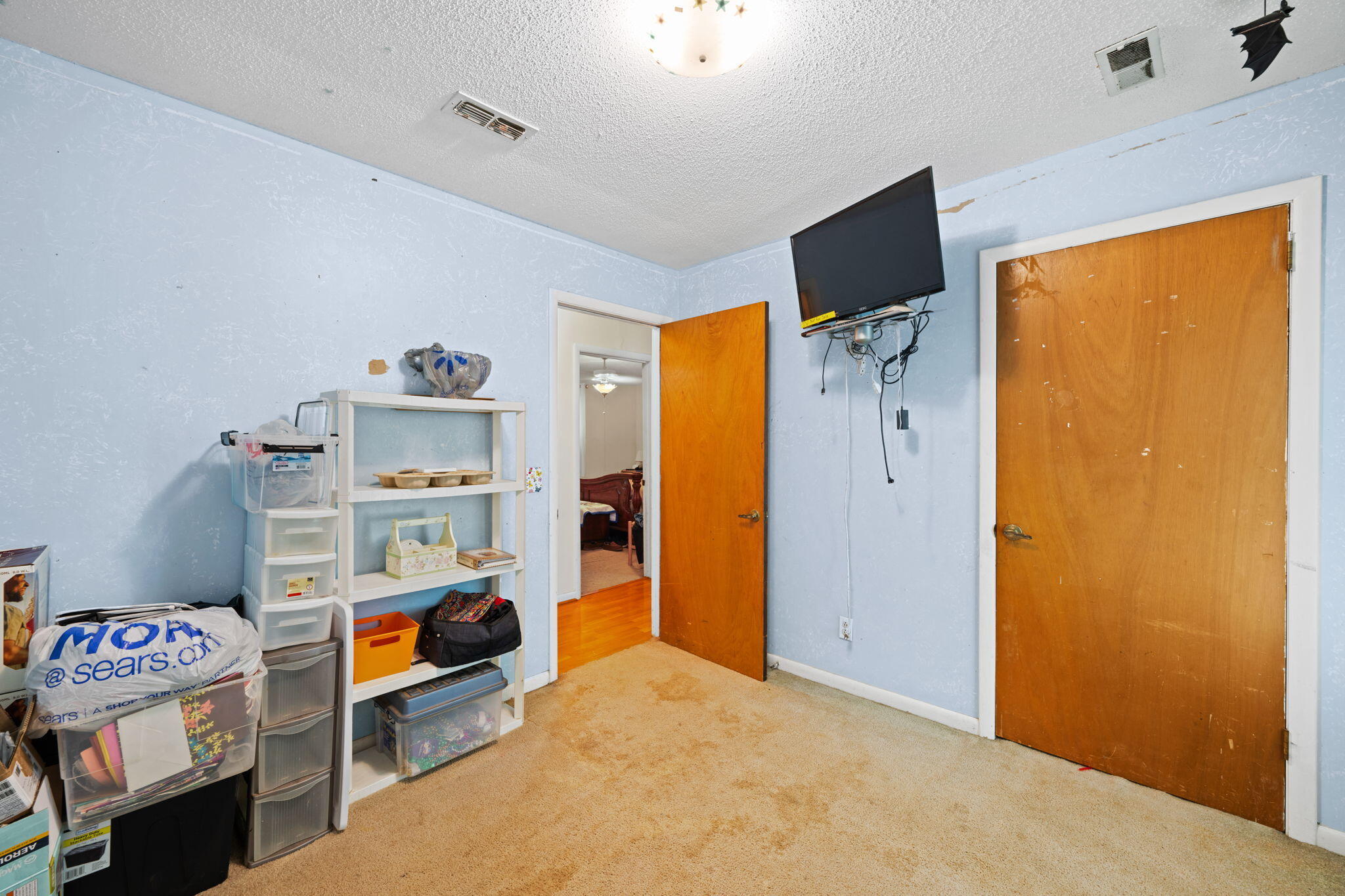1045 Hillcrest Road Hixson, TN 37343 - Photo 15 of 46 Bedroom 1 b
