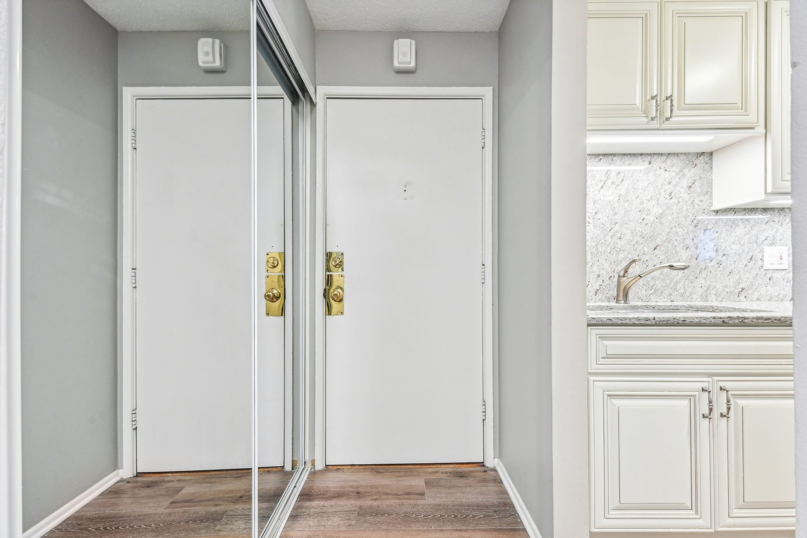 1127 South Old Wilke Road, Unit 407 Rolling Meadows, IL 60005 - Photo 11 of 25 Gallery Image 11