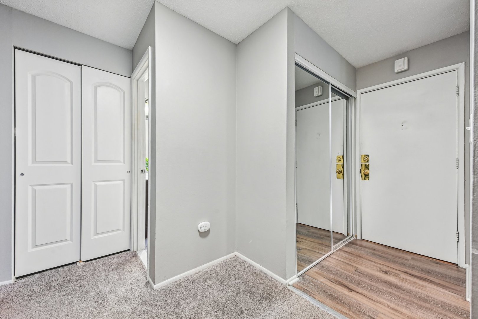 1127 South Old Wilke Road, Unit 407 Rolling Meadows, IL 60005 - Photo 13 of 25 Gallery Image 13