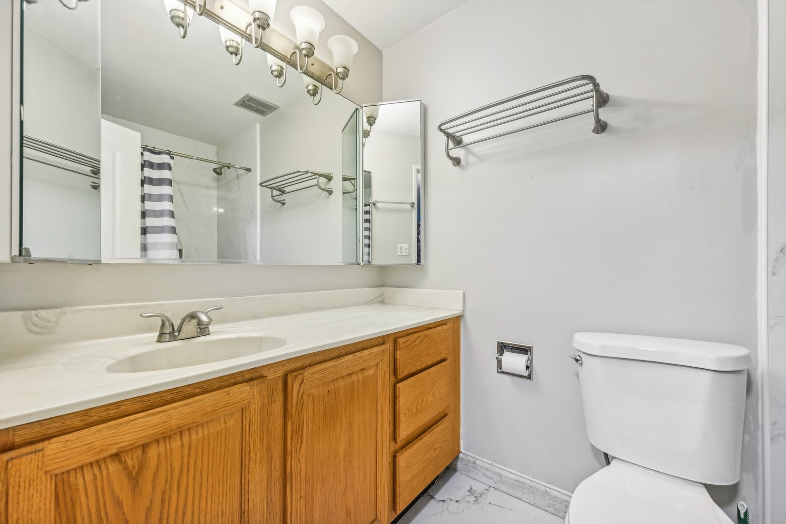 1127 South Old Wilke Road, Unit 407 Rolling Meadows, IL 60005 - Photo 19 of 25 Gallery Image 19